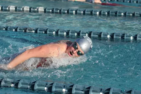 2021 FAU Swimming & Diving Photo Day
