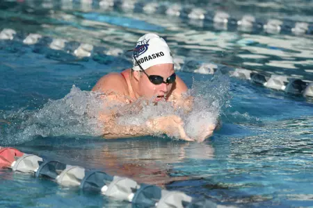 2021 FAU Swimming & Diving Photo Day