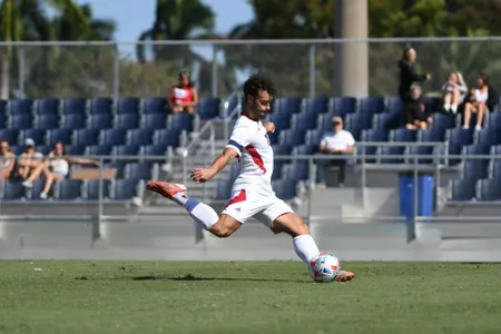 2022 FAU Swimming & Diving Studio