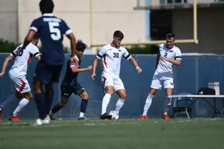 2022 FAU Swimming & Diving Studio