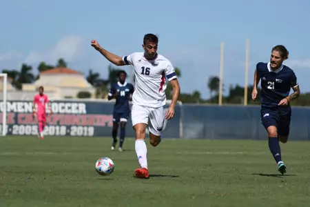 2022 FAU Swimming & Diving Studio