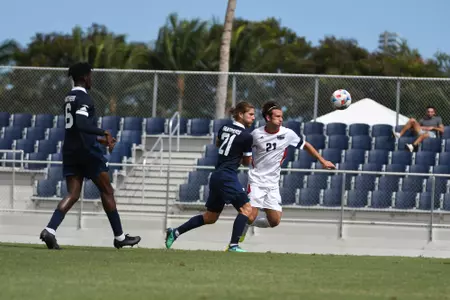 2022 FAU Swimming & Diving Studio