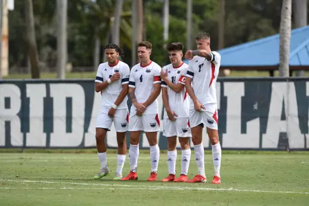 2022 FAU Swimming & Diving Studio