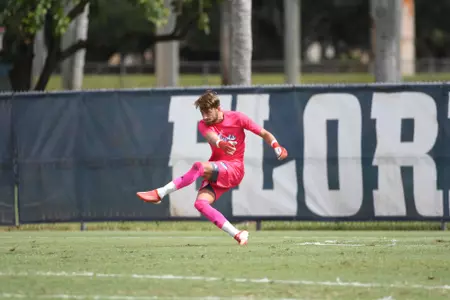 2022 FAU Swimming & Diving Studio