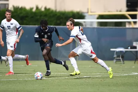 2022 FAU Swimming & Diving Studio