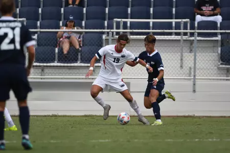 2022 FAU Swimming & Diving Studio
