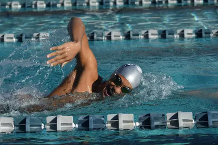 2021 FAU Swimming & Diving Photo Day
