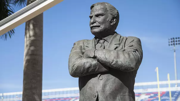 Howard Schnellenberger Statue