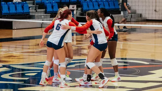 FAU VB Huddle vs. Middle Tennessee