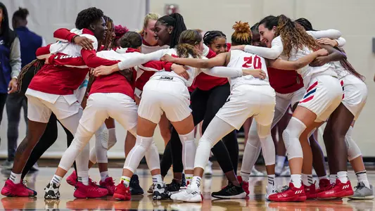 2022-23 Team Huddle vs. St. Thomas