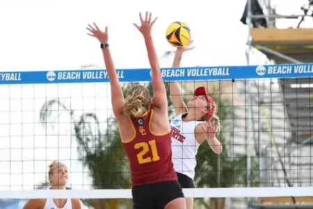 GULF SHORES, AL - MAY 06: The USC Trojans take on the Florida Atlantic Owls during the Division I Women’s Beach Volleyball Championship held on May 6, 2022 in Gulf Shores, Alabama. (Photo by Justin Tafoya/NCAA Photos via Getty Images)