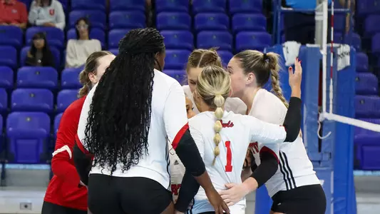 VB Team Huddle vs. Maryland