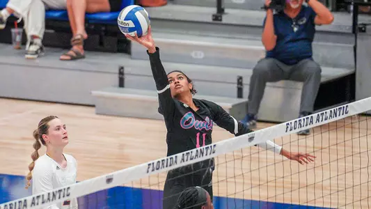 Arianna Beckham vs. Holy Cross