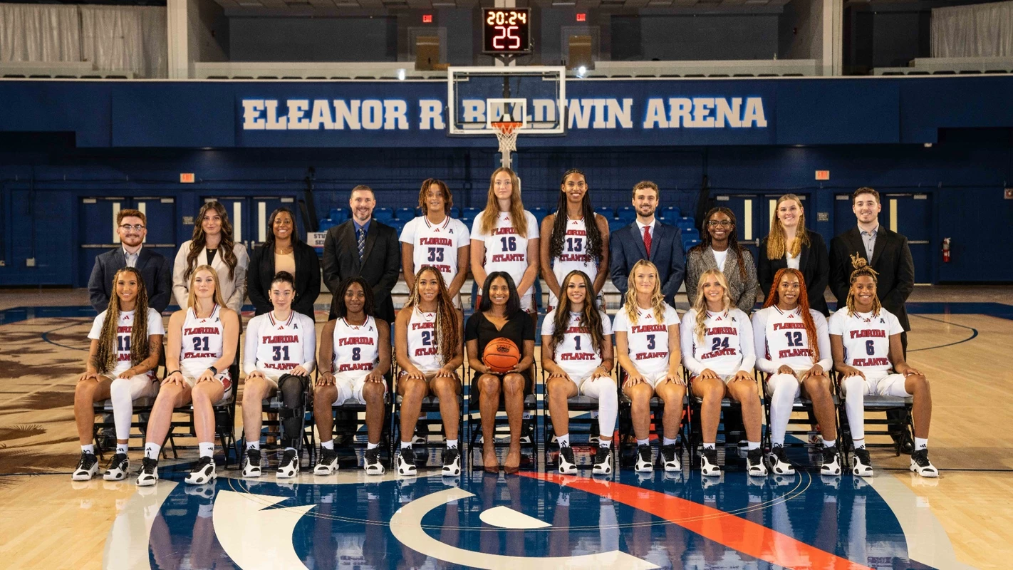 2024-25 Florida Atlantic WBB Team Photo