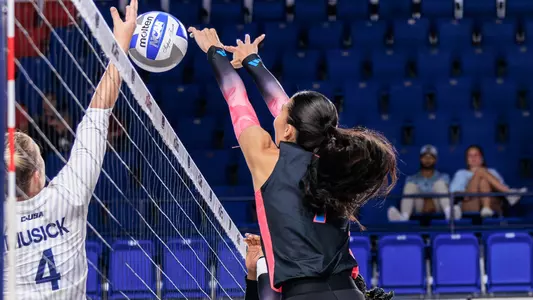 Valeria Rosado vs. FIU