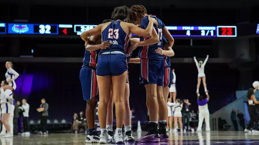Florida Atlantic Huddle at GCU