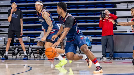 Men's Basketball Practice