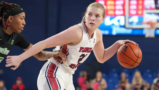 Maria Myklebust vs. North Texas