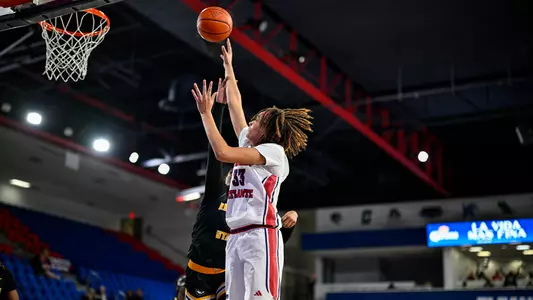 Emaya Lewis vs. Kennesaw State