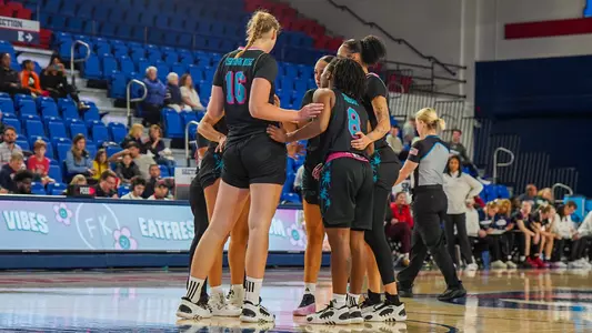 Team Huddle vs. Temple