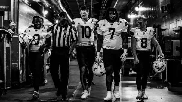 Wendol Philord as Captain