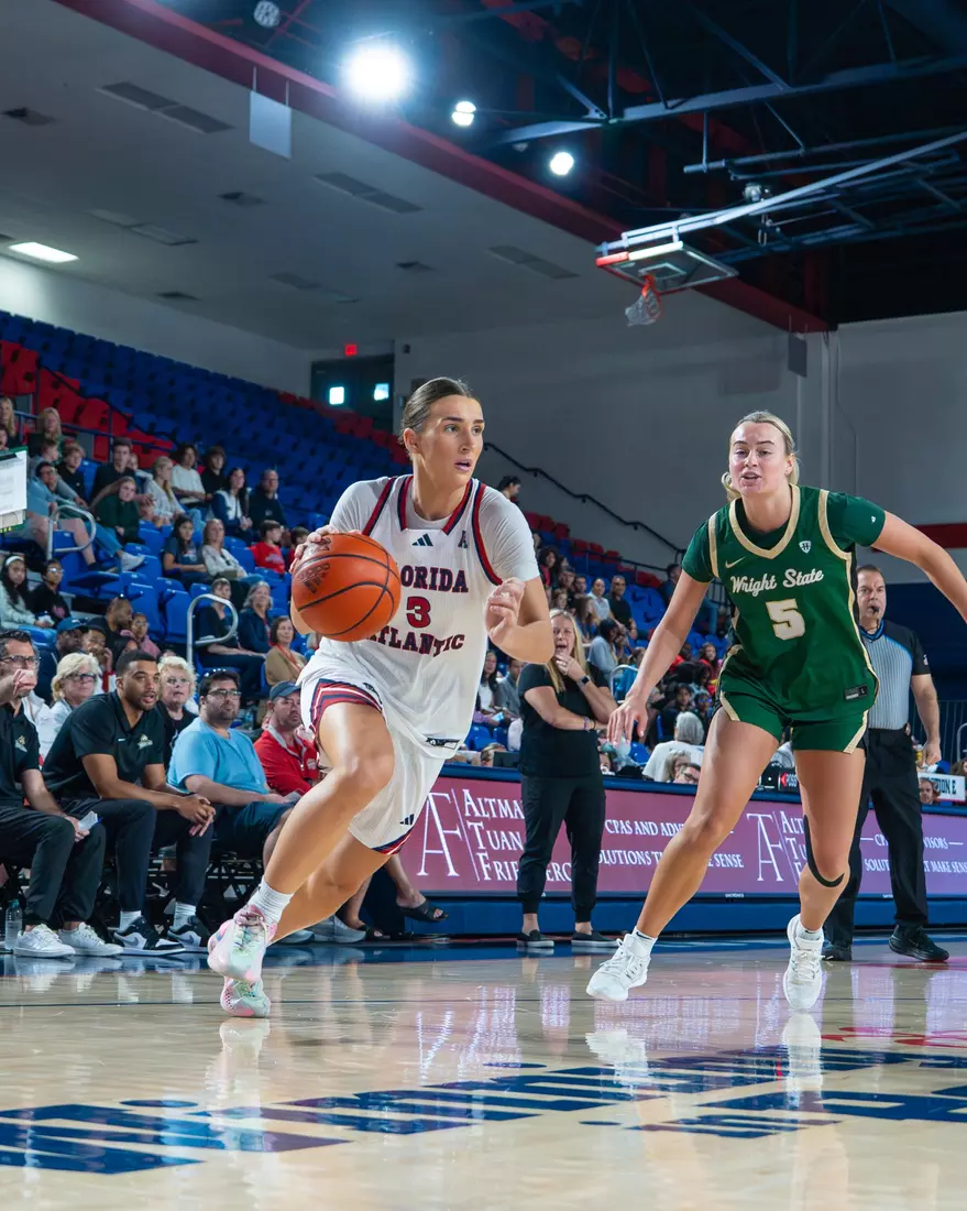FAU WBB's Jess Moors versus Wright State.