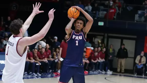 Devin Williams at Saint Mary's