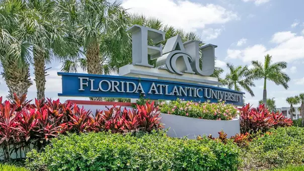 FAU campus sign