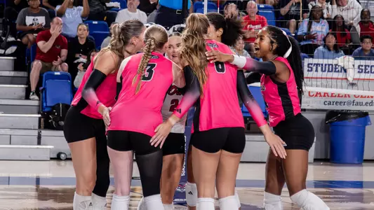 2025 Volleyball Team Huddle