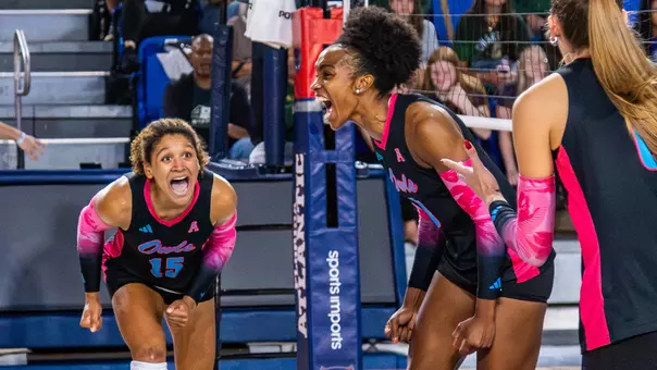 Sequoia Layne and Olivia Hart celebrating vs. Charlotte (Oct. 18