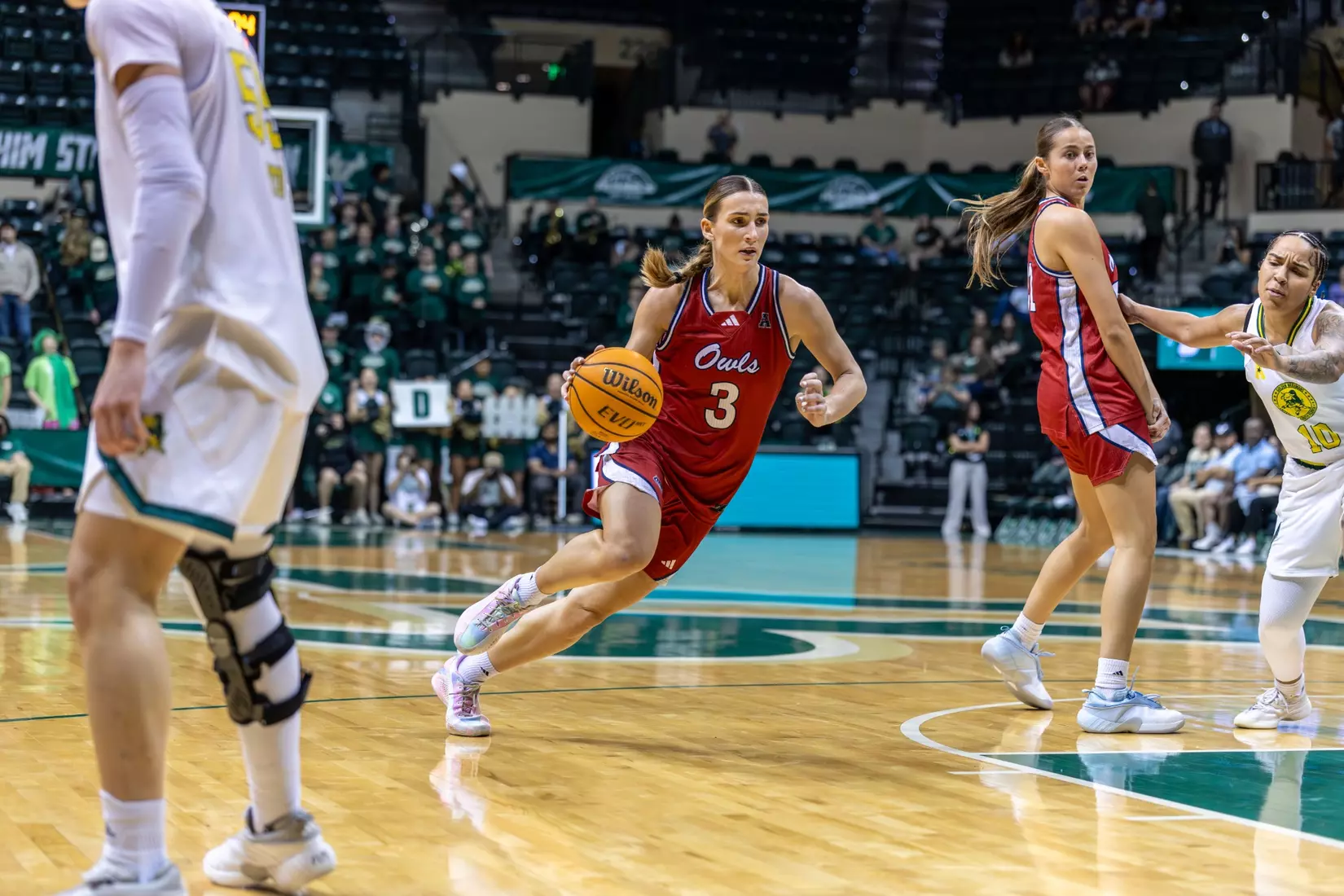 Jess Moors versus South Florida