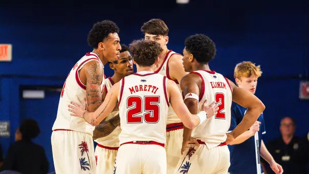 MBB huddle vs. Tulsa