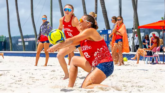 Klaire VanDeusen and Mia Scanlon at Capri Classic