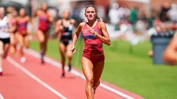 Teegan Anderson at the 2026 Hurricane Invitational running