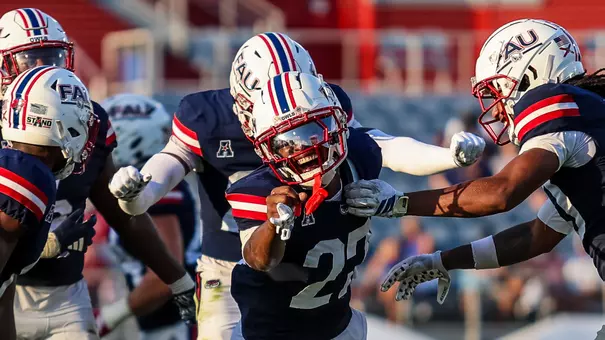 Terez Reid Game Action Celebration Blue Jersey