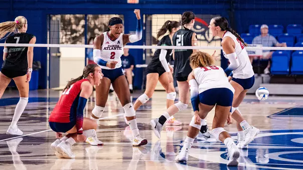 VB Team Celebration vs. Stetson