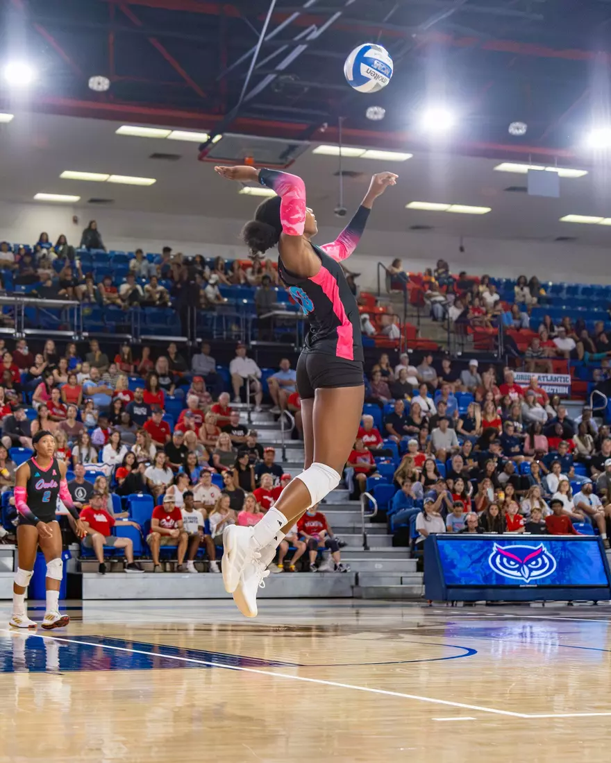 Volleyball's Sequoia Layne during the match versus FIU.
