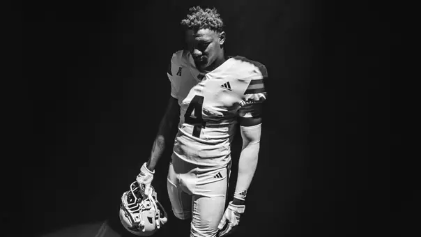 Damarius McGhee Feature BW