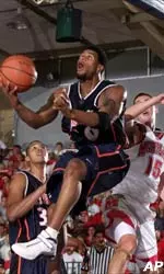 Sergio McClain pulled down ten rebounds, helping the Illini to a 55-37 edge on the boards in Tuesday night's victory over Maryland.