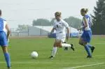 Emily Brown scored the first Illinois goal in a 2-1 win Sunday in women's soccer