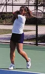 Illini sophomore Eva Choe clinched the match versus Penn State with a dramatic 4-6, 6-4, 6-3 victory in the regular-season finale.