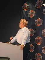Illinois' 82-44 victory came in head coach Theresa Grentz's 900th career game as a head coach.