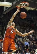 Deron Williams dunks the ball during the first half against Northwestern.