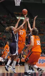 Jenna Smith led Illinois over Northwestern with 17 points and 11 rebounds Sunday afternoon.