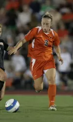 Senior forward Ella Masar tallied her seventh game-winning goal of the season in the 1-0 win over Louisville to propel the Illini into the NCAA Second Round.