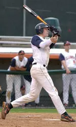 Lars Davis homered twice and drove in three runs, but Illinois fell to Iowa, 17-12.