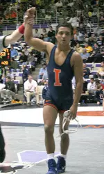 No. 8 Gabe Flores won his 22nd match of the season on Friday, setting a new career high.