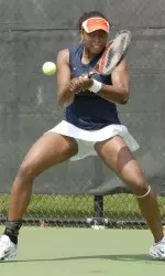 Sophomore Kristina Minor pushes Illinois past No. 34 Ohio State, 4-3, in the Big Ten quarterfinals.
