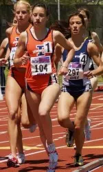 Sophomore Angela Bizzarri won the 5,000m title on Friday at the NCAA Mideast Regional Championships, earning a trip to the NCAA Championships and setting a facility record for the Illinois women's track and field team.