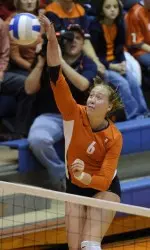 Michelle Bartsch led the Illini with 15 kills vs. IPFW.